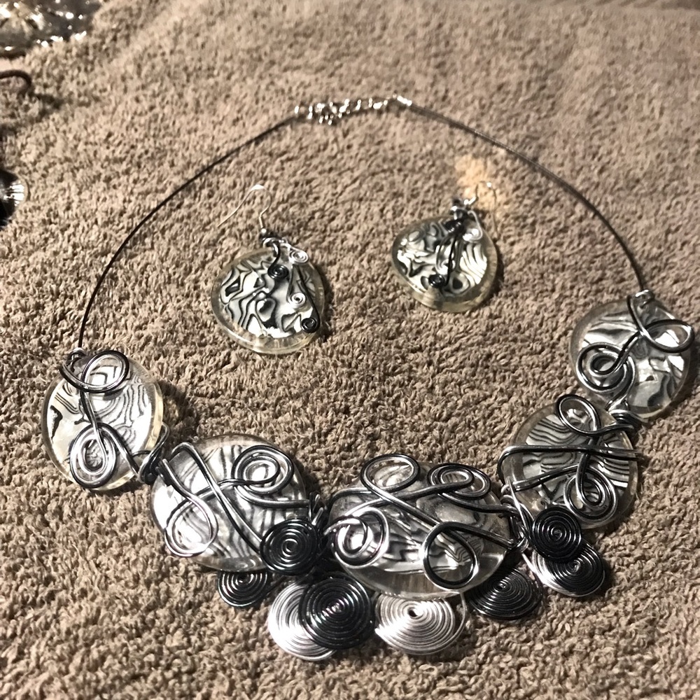 Necklace & earrings